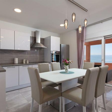 Luxury Apartment Nora Podstrana Kültér fotó